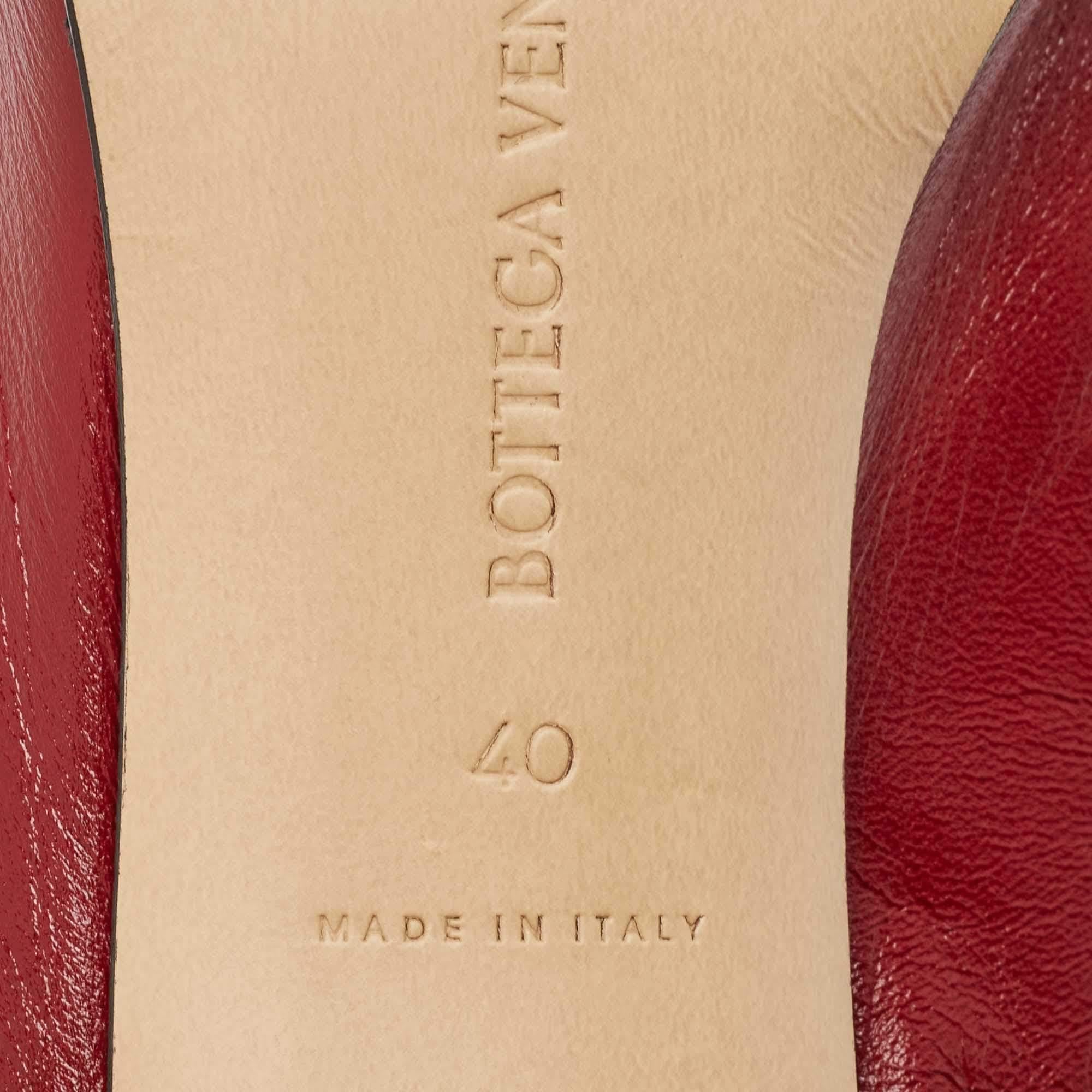 Bottega Veneta Burgundy Leather Stretch Mules Size 40 For Sale 4
