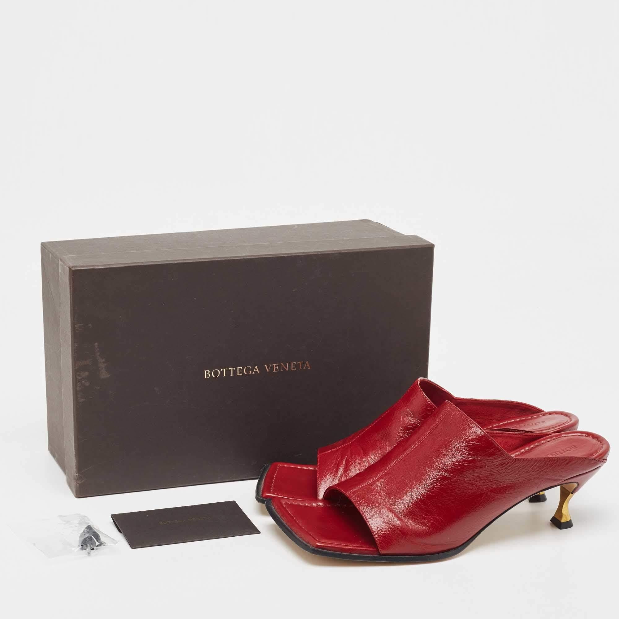 Bottega Veneta Burgundy Leather Stretch Mules Size 40 For Sale 5
