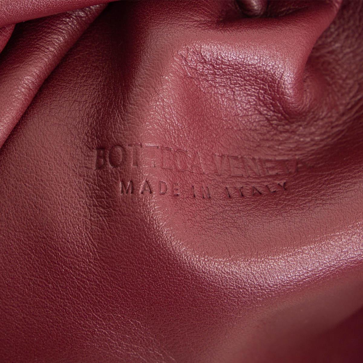 Brown BOTTEGA VENETA burgundy leather THE POUCH OVERSIZED Clutch Bag Bordeaux