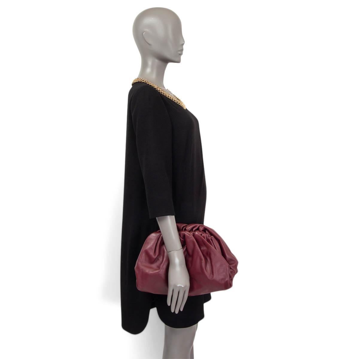 BOTTEGA VENETA burgundy leather THE POUCH OVERSIZED Clutch Bag Bordeaux 2