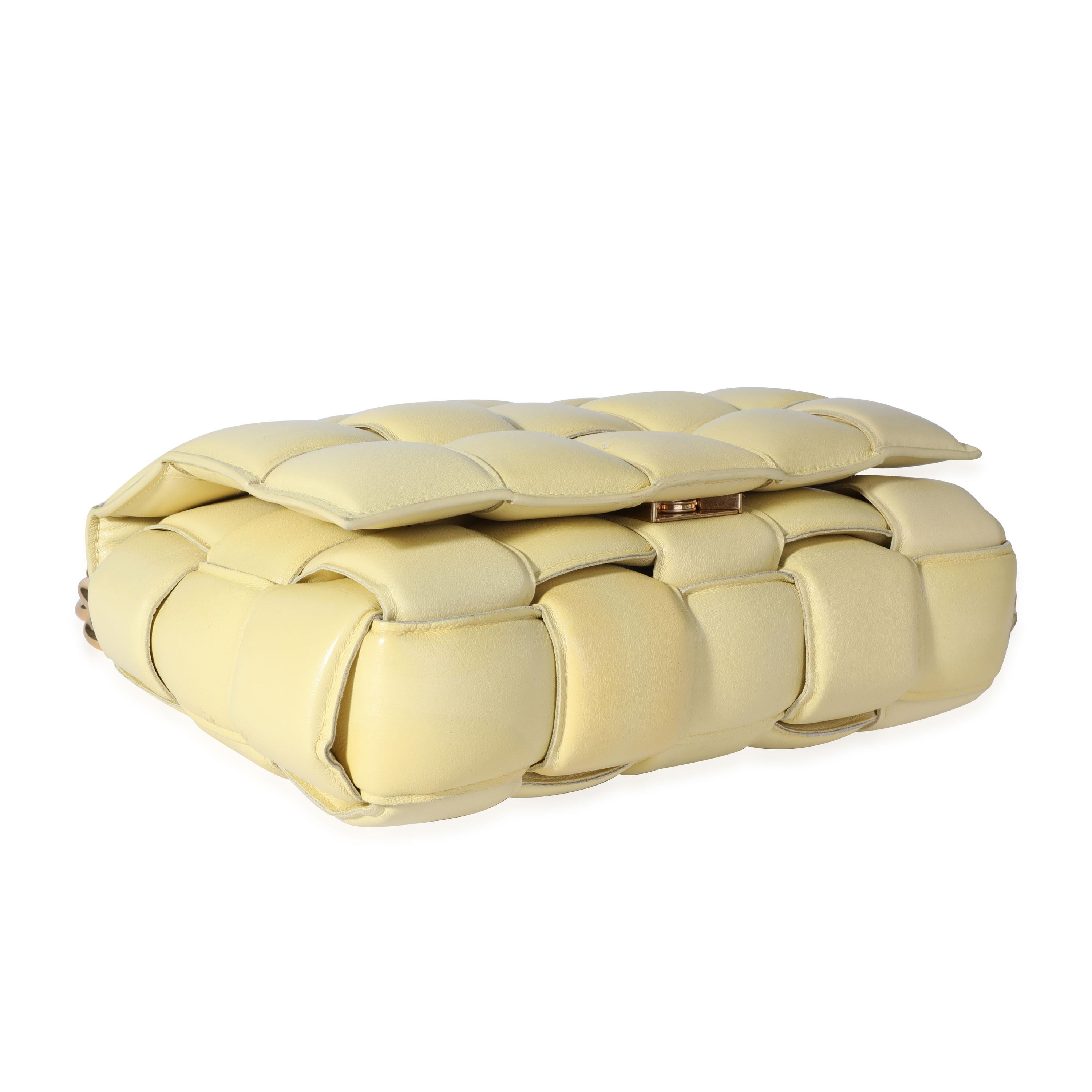 Donna Bottega Veneta Butter Maxi Intrecciato Borsa a cassetta in pelle con catena