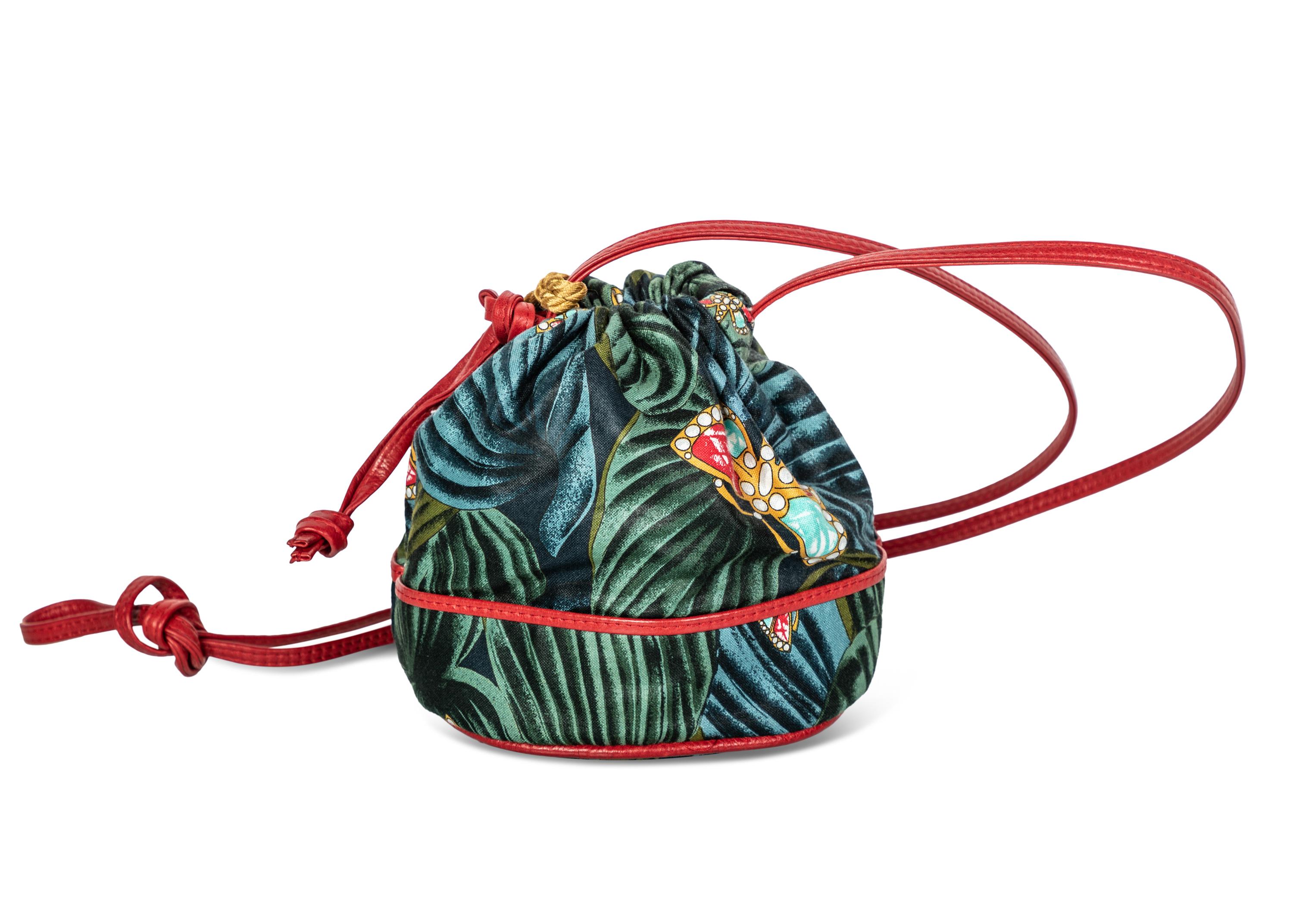 Bottega Veneta Schmetterlingstasche mit Quaste, 1970er-Jahre (Braun) im Angebot
