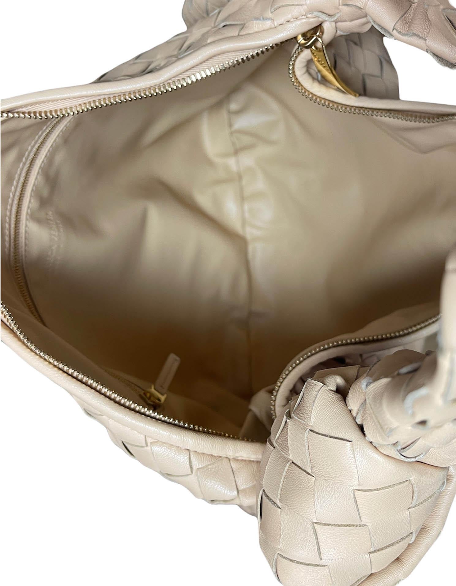 Women's Bottega Veneta BV NEW Almond Beige Intrecciato Leather Medium Jodie Hobo Bag