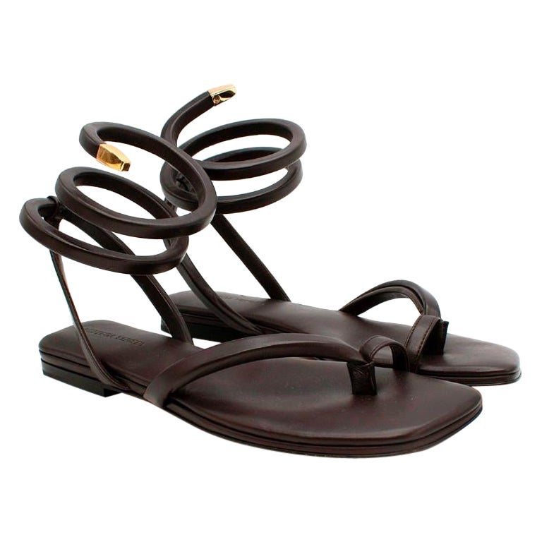 Bottega Veneta BV Sandalias planas espirales marrón chocolate - US 9.5 en venta