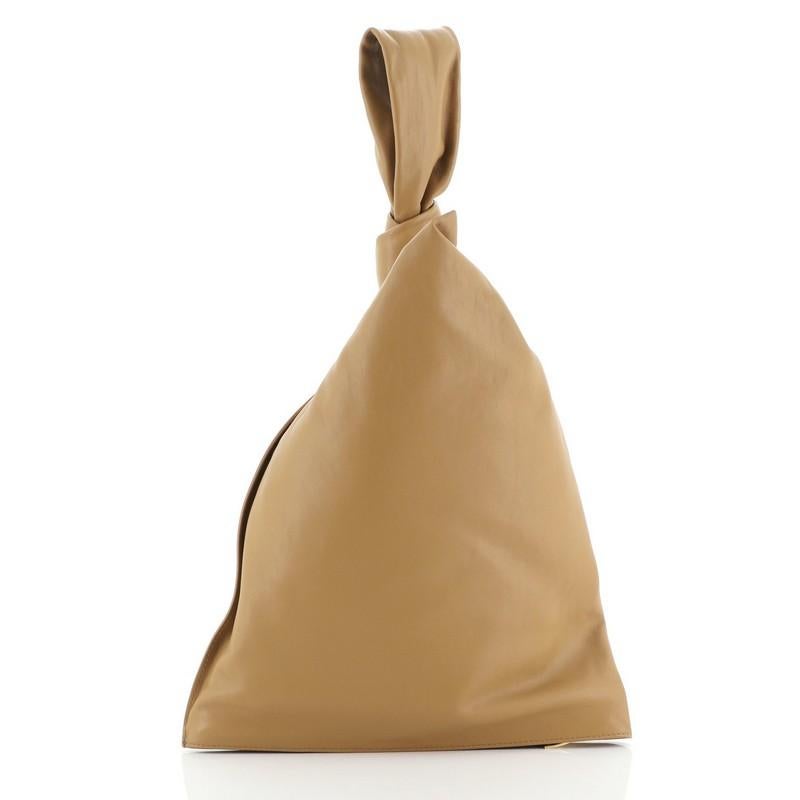 Bottega Veneta BV Twist Bag Leather In Good Condition In NY, NY