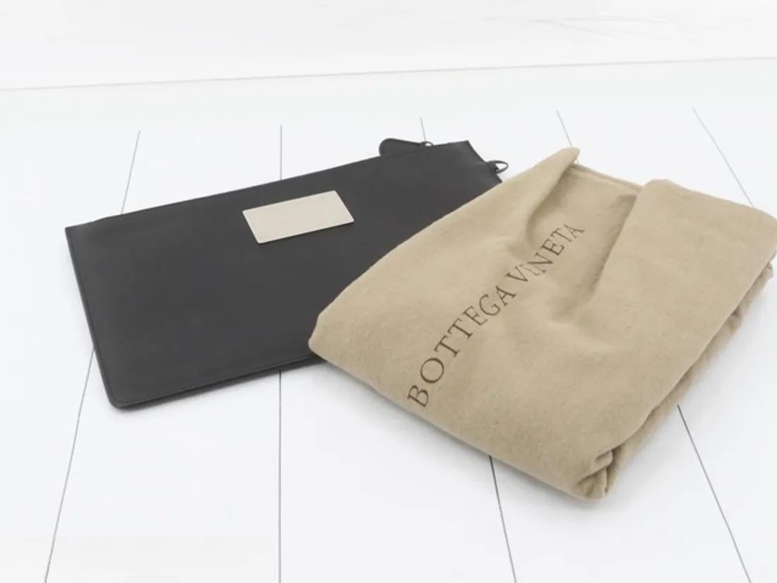 Bottega Veneta Cabat Large Intreccio Nero e Trasparente Tote in Pelle e PVC in vendita 9