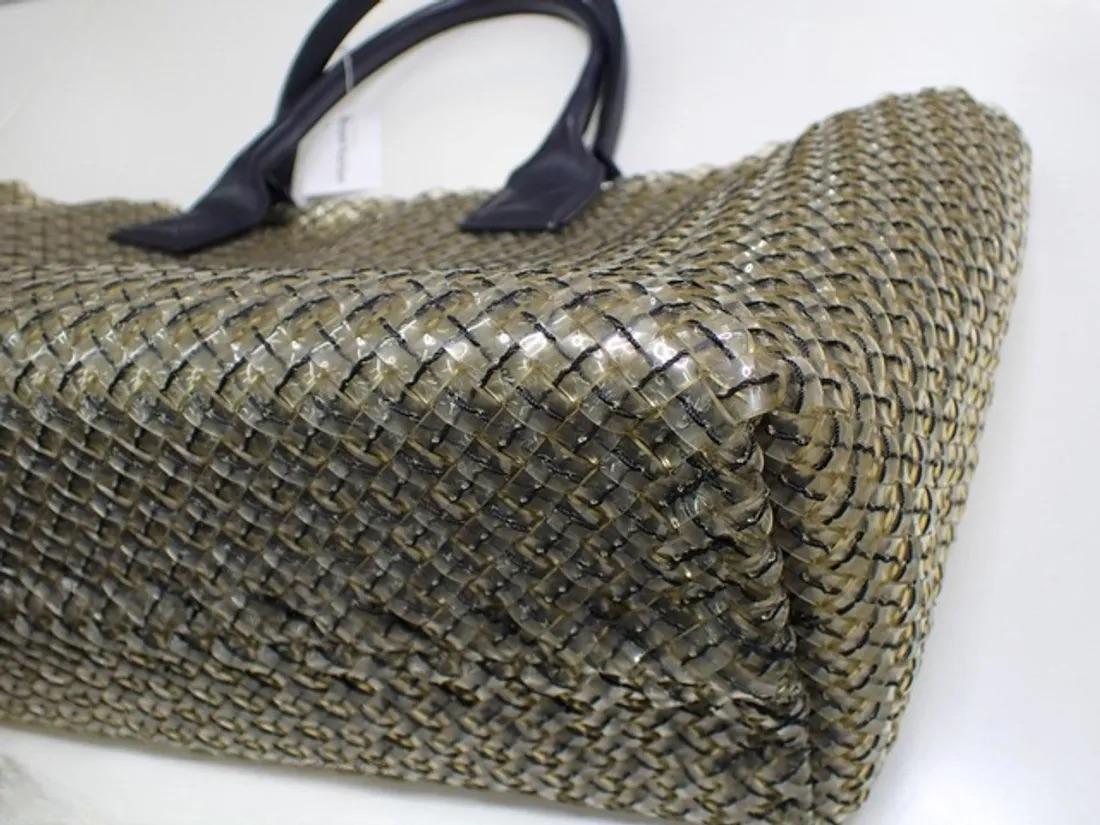 Bottega Veneta Cabat Large Intreccio Nero e Trasparente Tote in Pelle e PVC in vendita 1