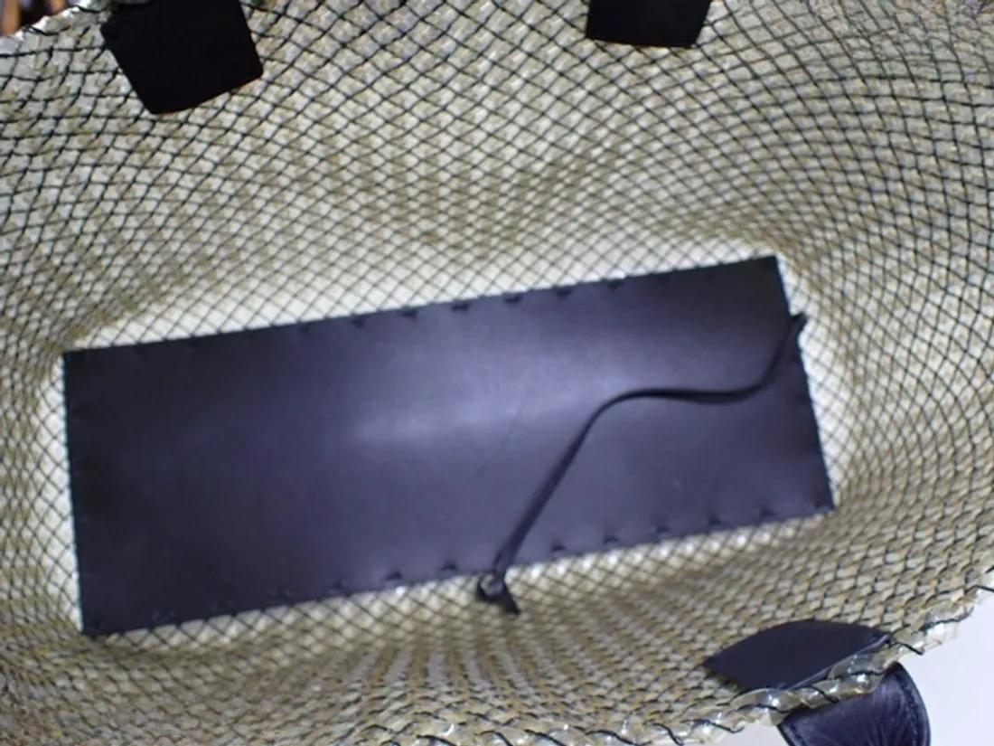 Bottega Veneta Cabat Large Intreccio Nero e Trasparente Tote in Pelle e PVC in vendita 3