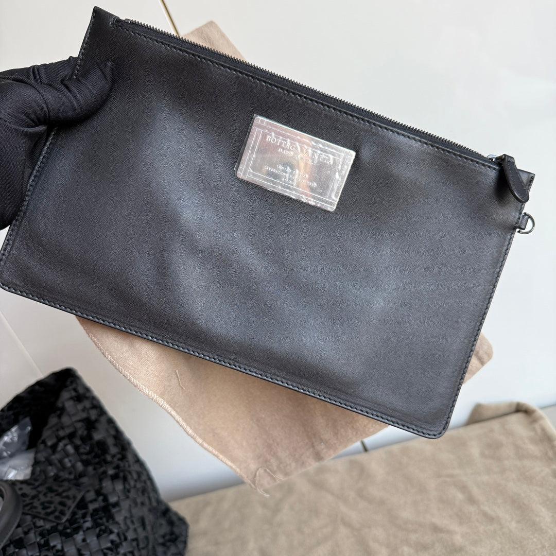 Bottega Veneta Cabat Large Intreccio Black Leather and Velvet 48cm For Sale 8