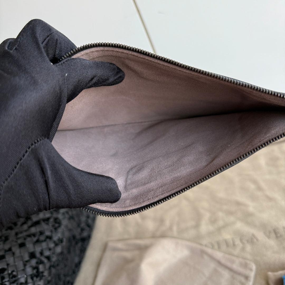 Bottega Veneta Cabat Large Intreccio Black Leather and Velvet 48cm For Sale 12