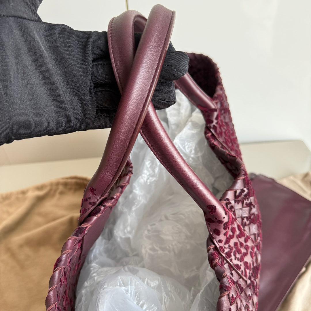 Bottega Veneta Cabat Large Intreccio Burgundy Leather and Velvet 40cm 5