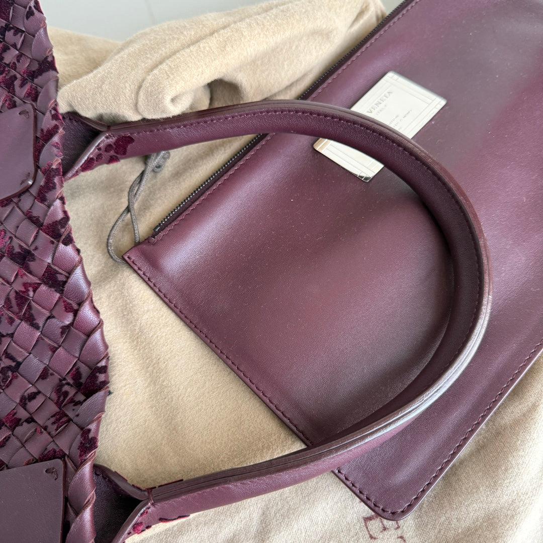 Bottega Veneta Cabat Large Intreccio Burgundy Leather and Velvet 40cm 8