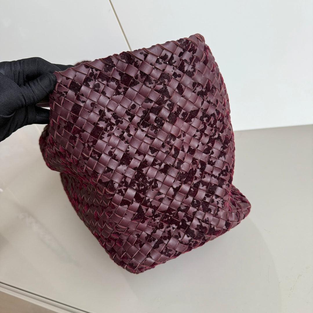 Black Bottega Veneta Cabat Large Intreccio Burgundy Leather and Velvet 40cm For Sale