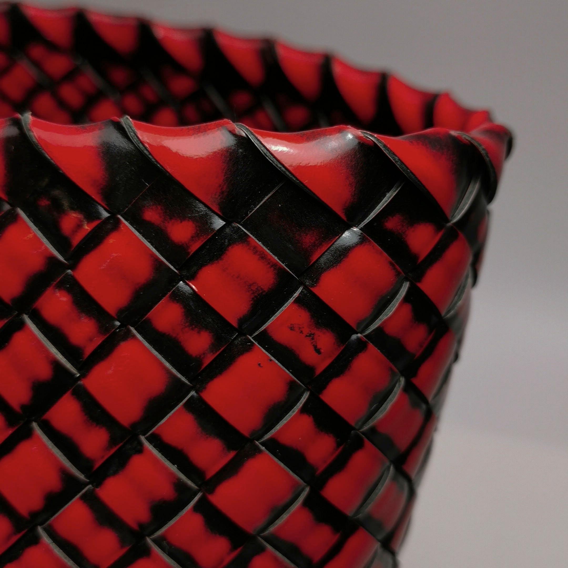 Bottega Veneta Cabat Large Intreccio Borgogna in vernice 40cm in vendita 11