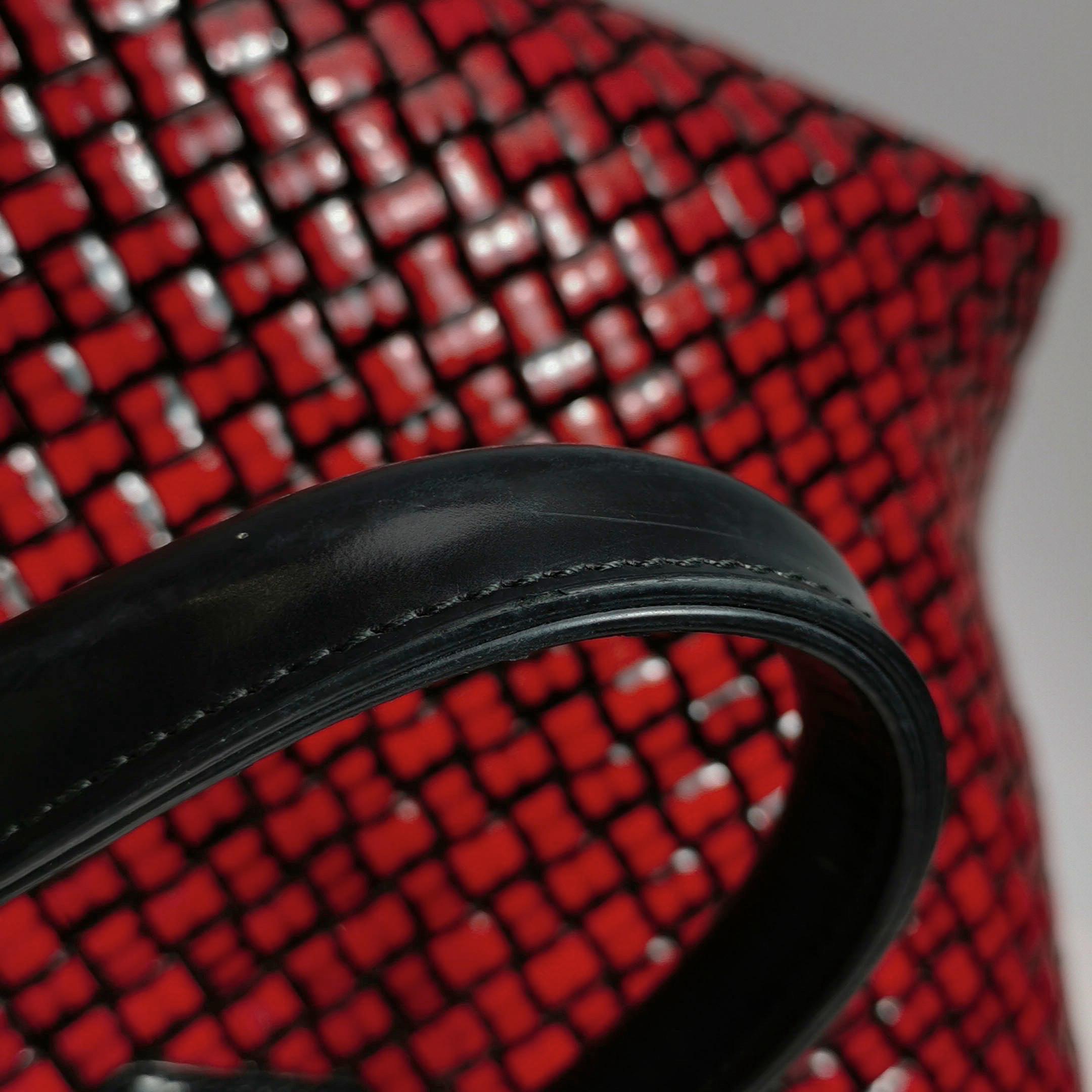 Bottega Veneta Cabat Large Intreccio Borgogna in vernice 40cm in vendita 13