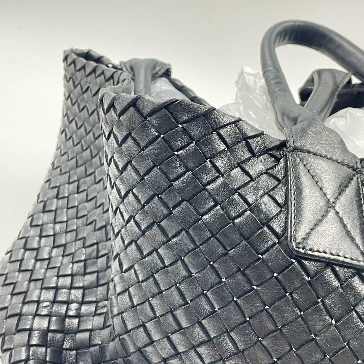Bottega Veneta Cabat Large Intreccio Leather Tote Bag Black 40cm 7
