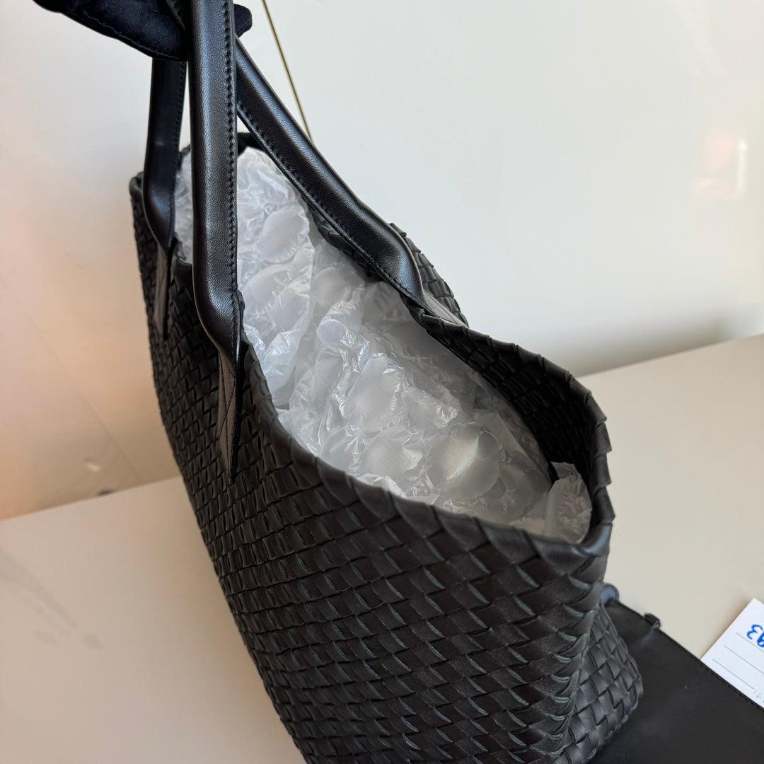 Bottega Veneta Cabat Large Intreccio Leather Tote Bag Black 40cm 9