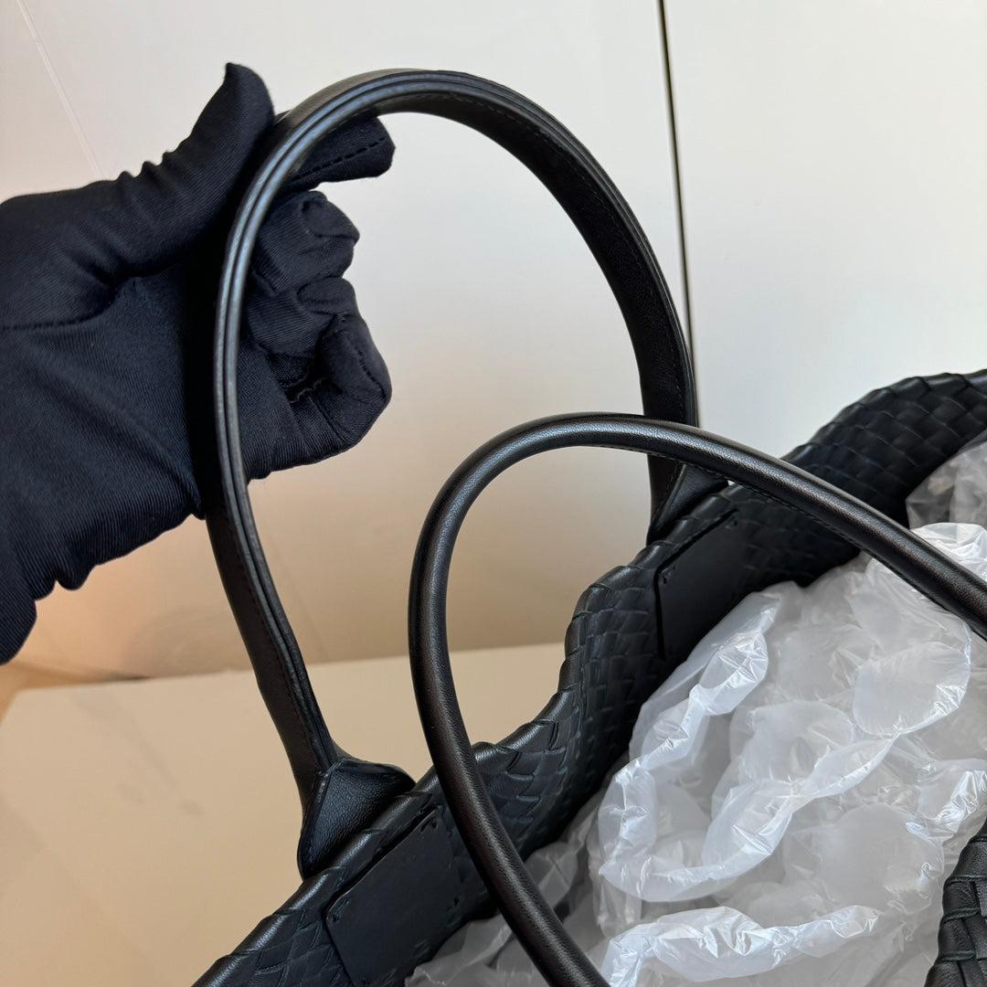 Bottega Veneta Cabat Large Intreccio Leather Tote Bag Black 40cm 11