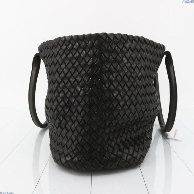 Bottega Veneta Cabat Large Intreccio Leather Tote Bag Black 40cm 1