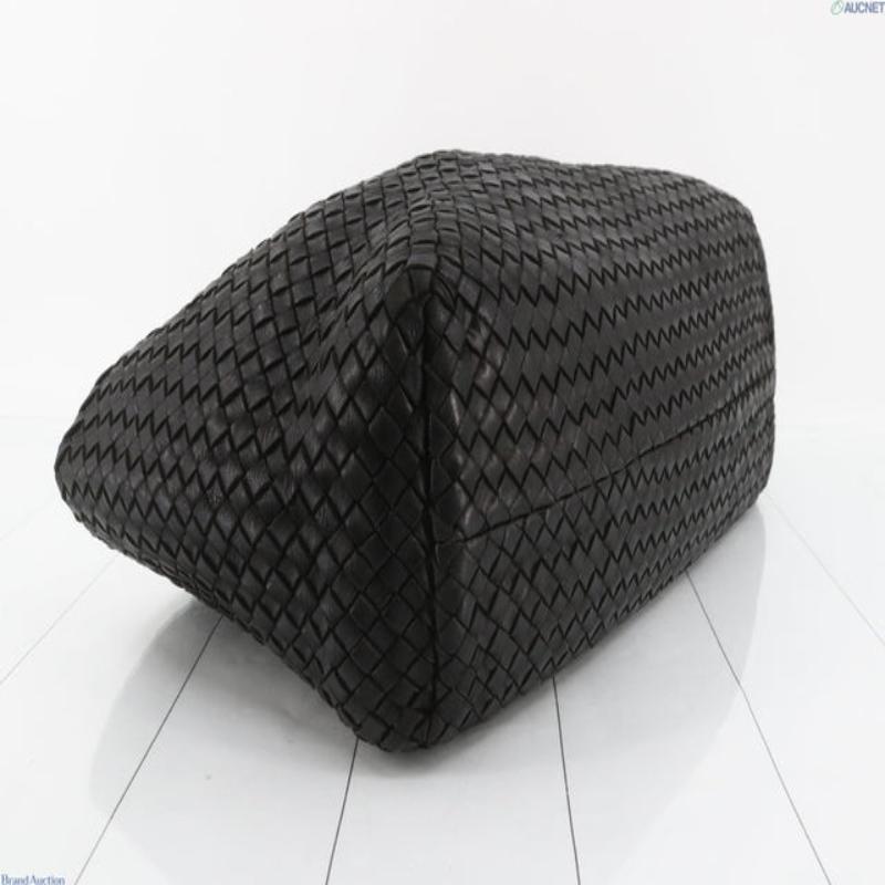 Bottega Veneta Cabat Large Intreccio Leather Tote Bag Black 40cm 2