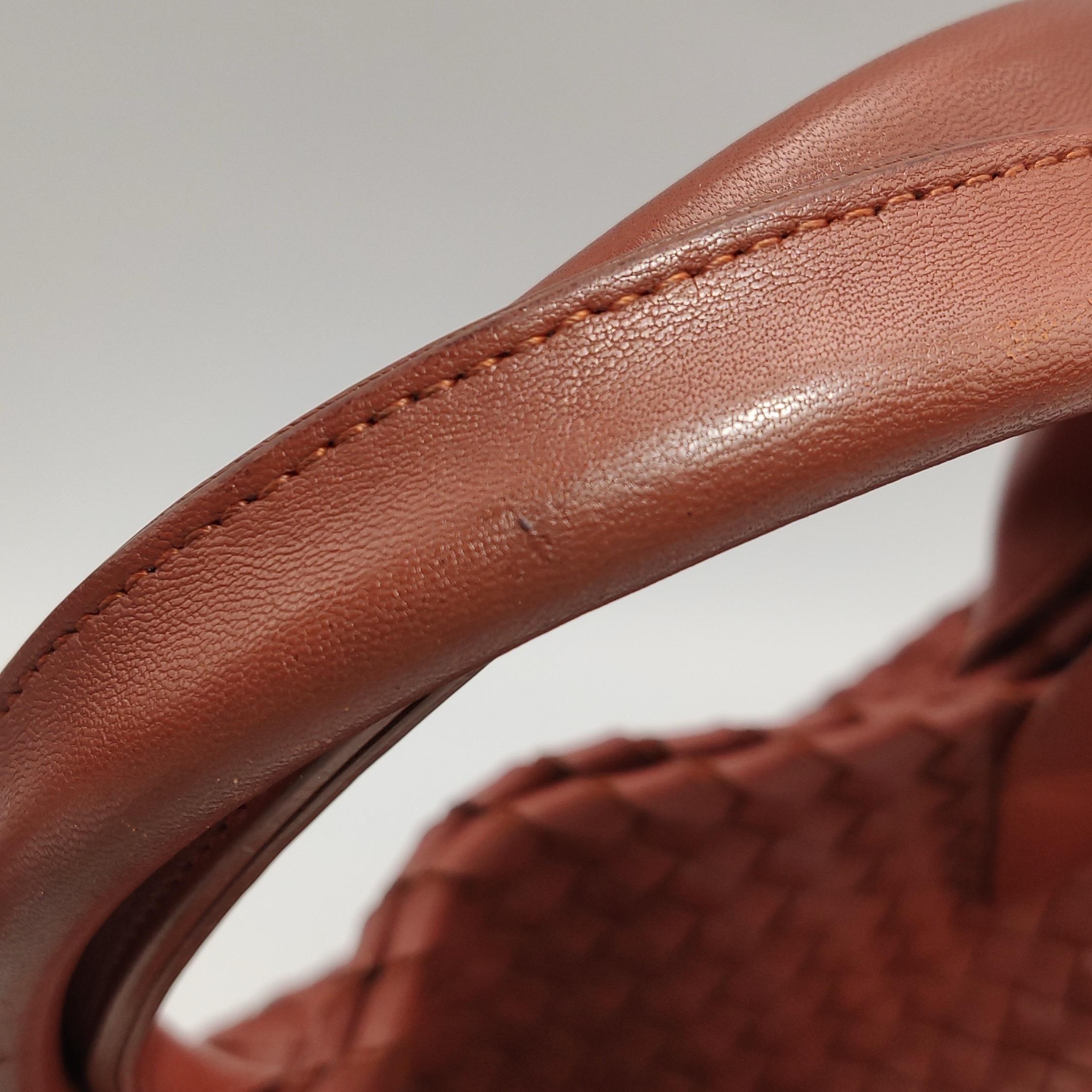 Bottega Veneta Cabat Large Intreccio Leather Tote Bag Brick Red 41.5cm en vente 10