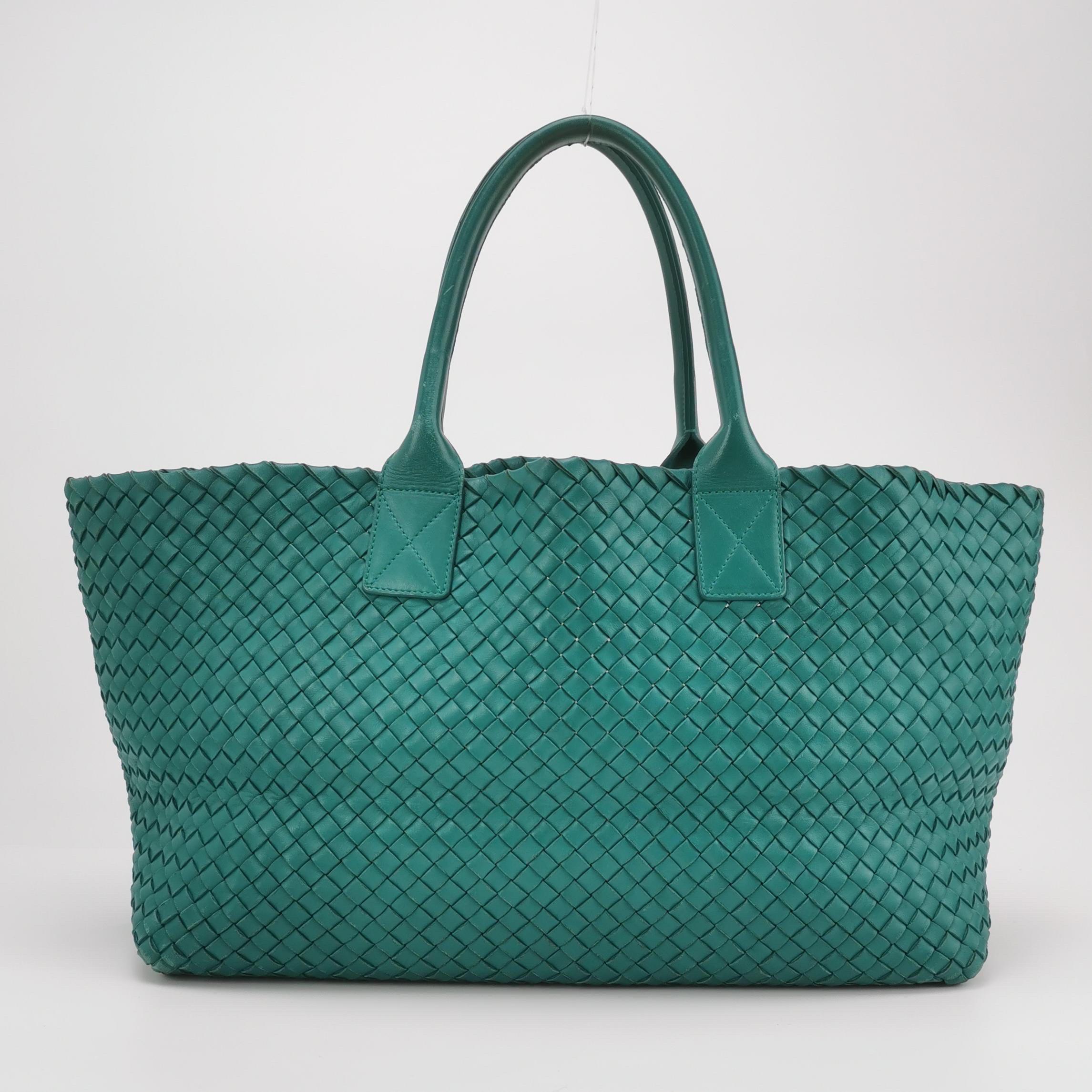 Bottega Veneta Cabat Große Intreccio Leder Tote Bag Grün mit Beutel 40cm im Angebot 6