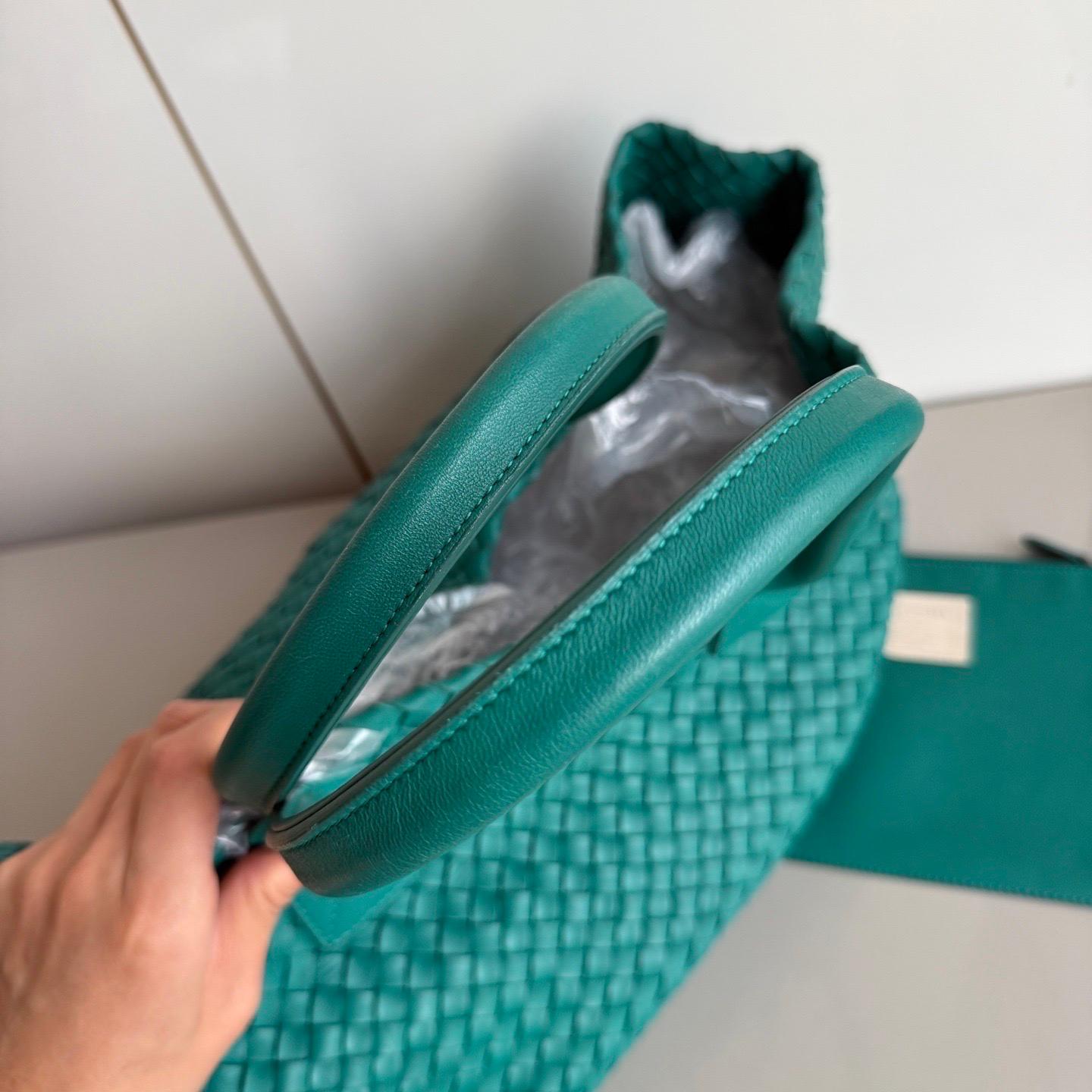 Bottega Veneta Cabat Large Intreccio Leather Tote Bag Green with Pouch 40cm For Sale 9
