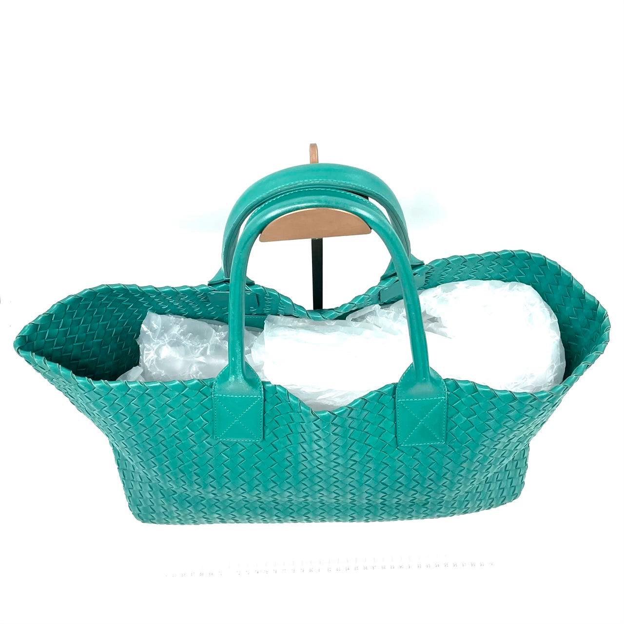 Bottega Veneta Cabat Large Intreccio Leather Tote Bag Green with Pouch 40cm Pour femmes en vente