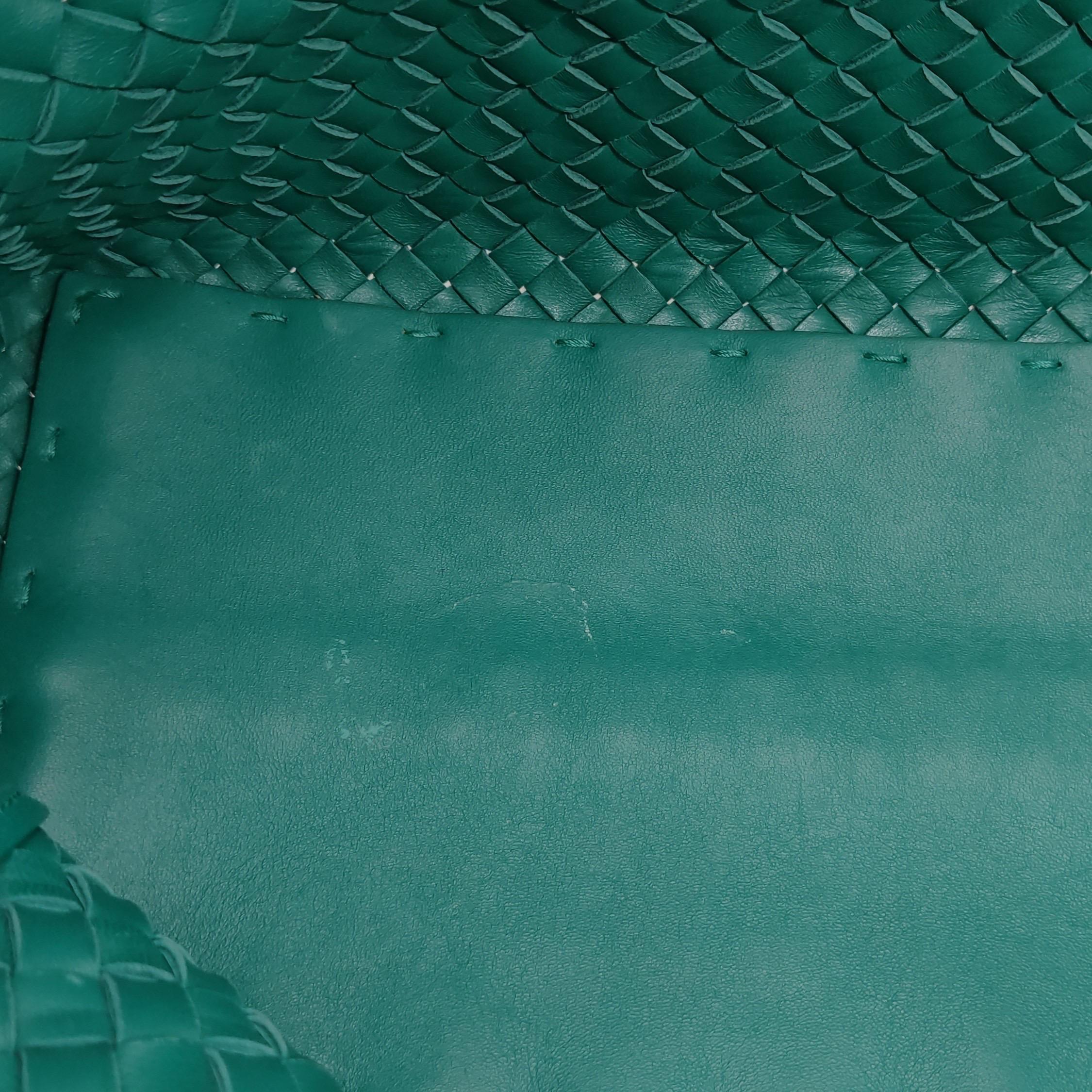 Bottega Veneta Cabat Große Intreccio Leder Tote Bag Grün mit Beutel 40cm im Angebot 4