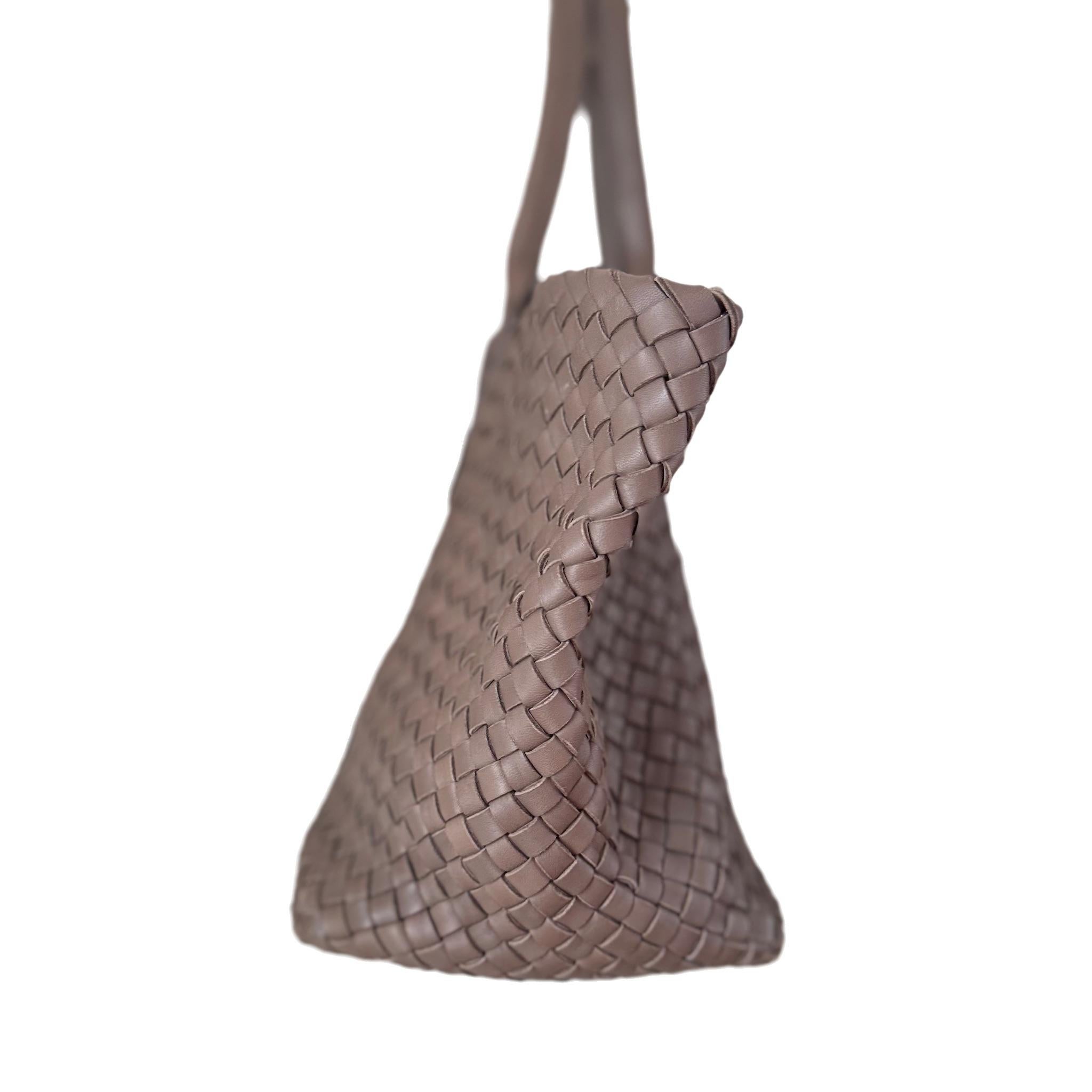 Gray Bottega Veneta Cabat Large Intreccio Leather Tote Bag Grey 40-43cm For Sale