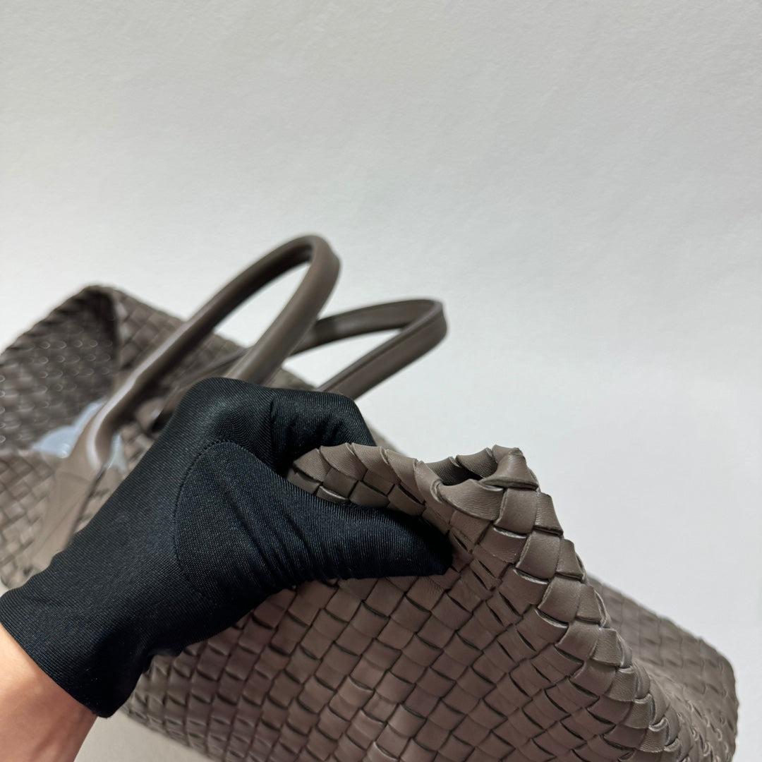Bottega Veneta Cabat Large Intreccio Leather Tote Bag Grey 40-43cm 8