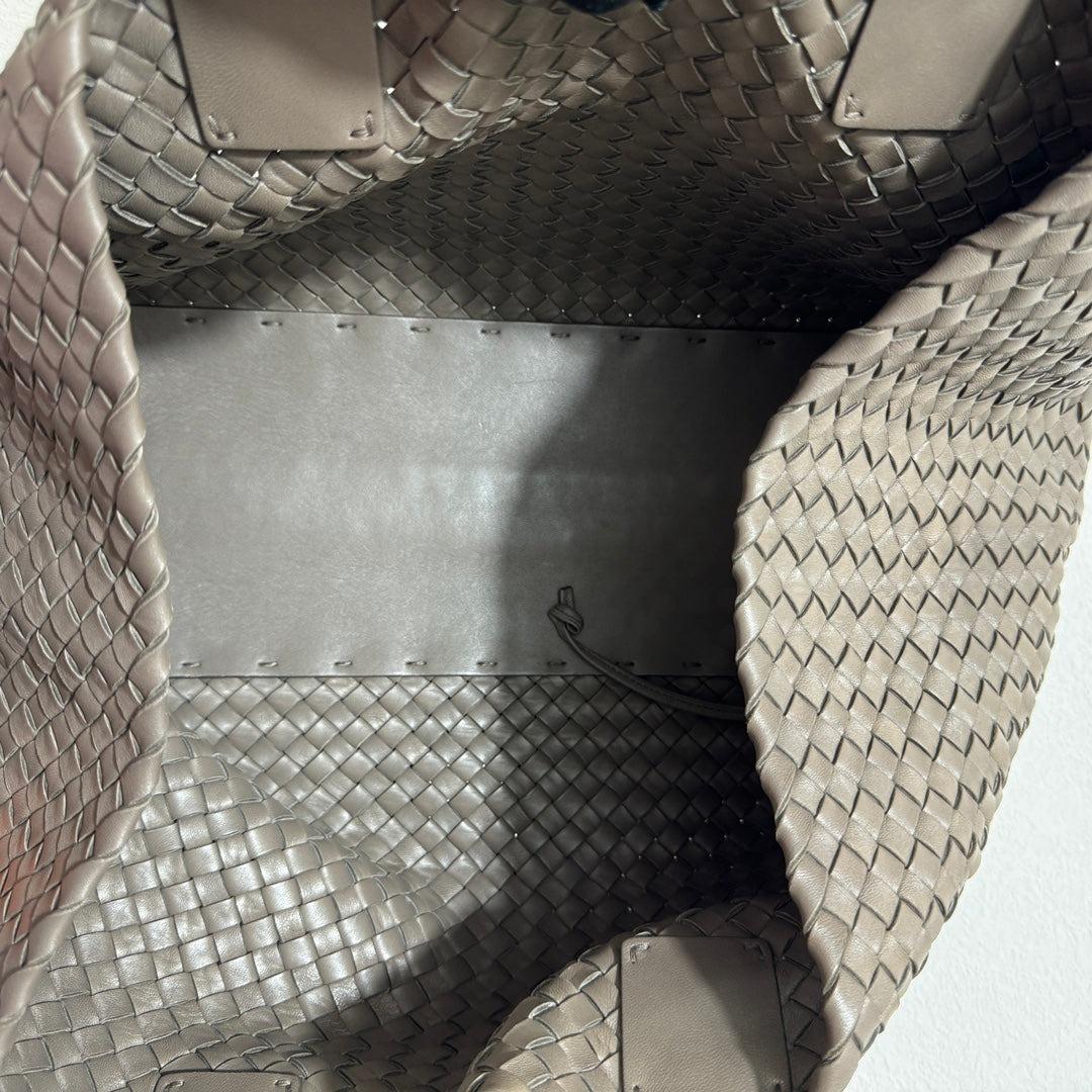 Bottega Veneta Cabat Large Intreccio Leather Tote Bag Grey 40-43cm 13