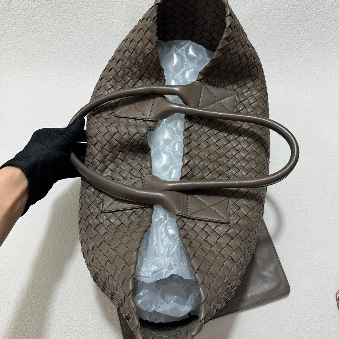 Bottega Veneta Cabat Large Intreccio Leather Tote Bag Grey 40-43cm 14