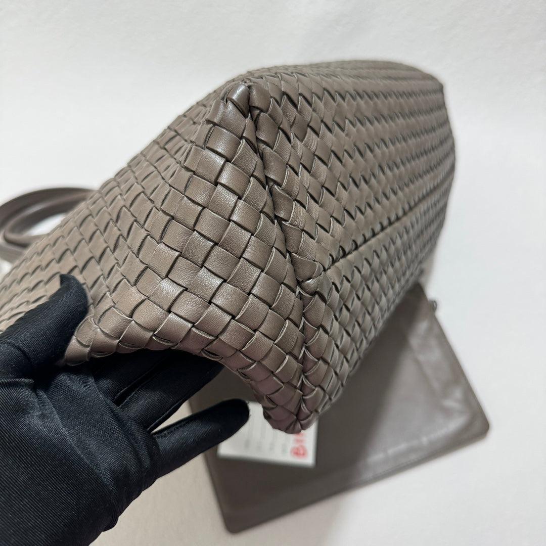 Bottega Veneta Cabat Large Intreccio Leather Tote Bag Grey 40-43cm 1