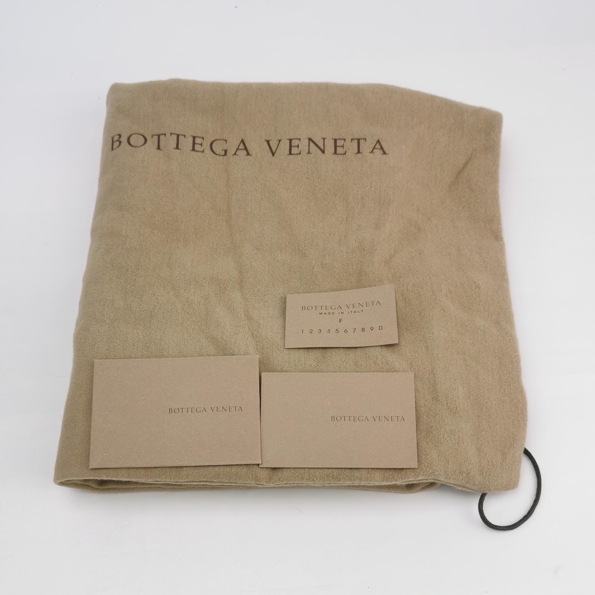 Bottega Veneta Cabat Große Intreccio Leder Tote Bag Metallic 40cm im Angebot 5