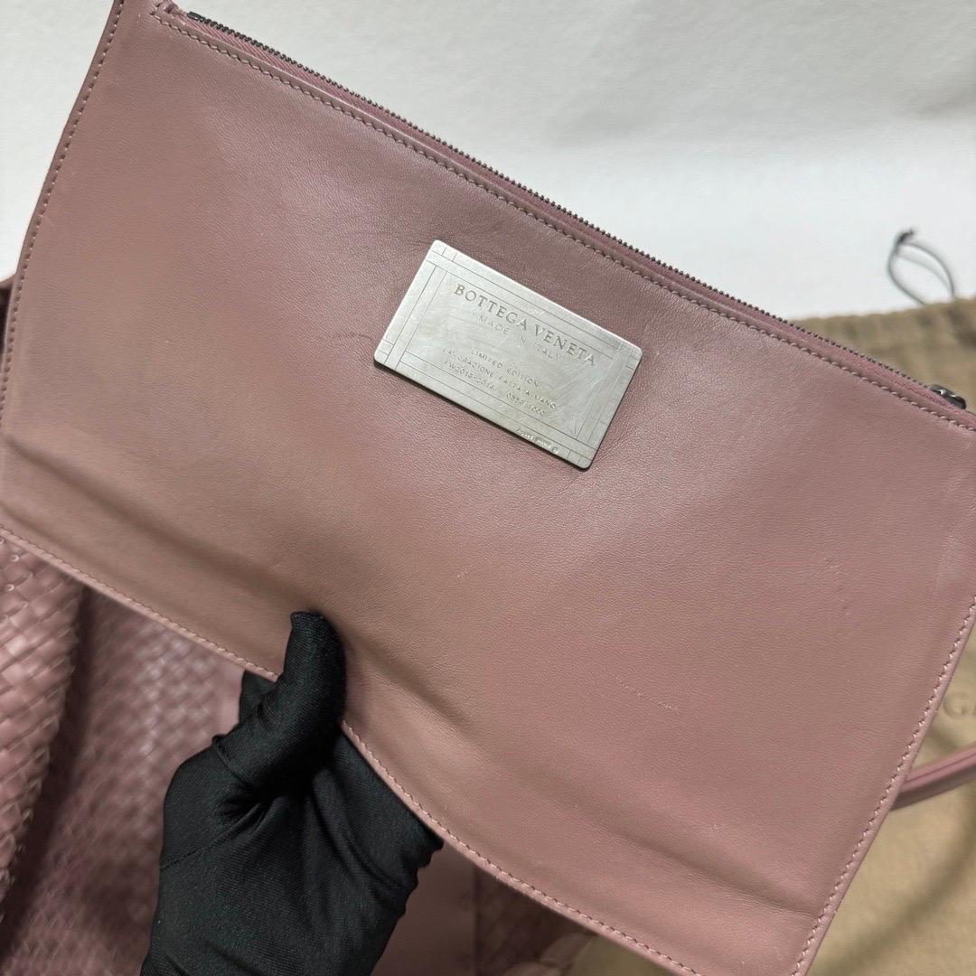 Bottega Veneta Cabat Large Intreccio Leather Tote Bag Pink 42cm For Sale 12