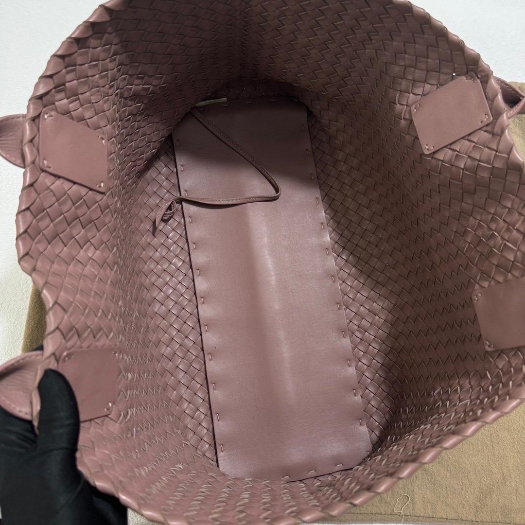 Bottega Veneta Cabat Large Intreccio Leather Tote Bag Pink 42cm For Sale 14