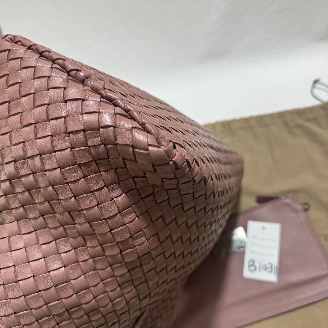 Bottega Veneta Cabat Large Intreccio Leather Tote Bag Pink 42cm For Sale 3