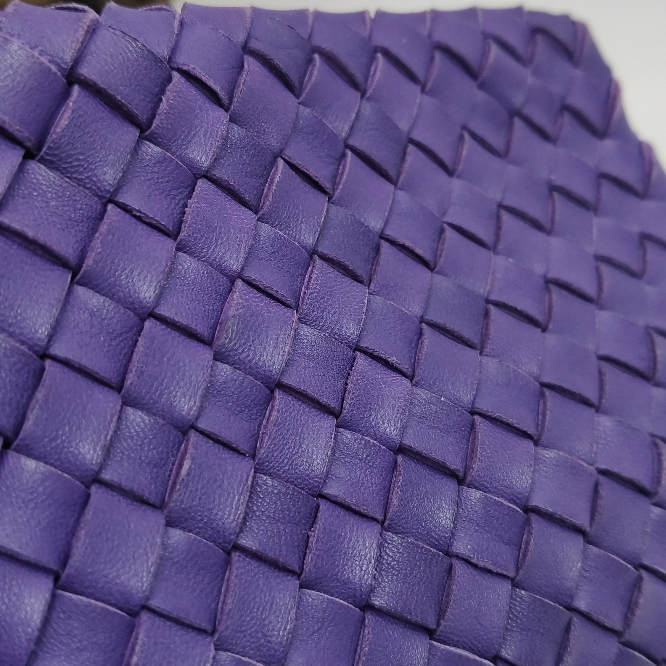 Bottega Veneta Cabat Große Intreccio Leder Tote Bag Lila mit Beutel 40cm im Angebot 5