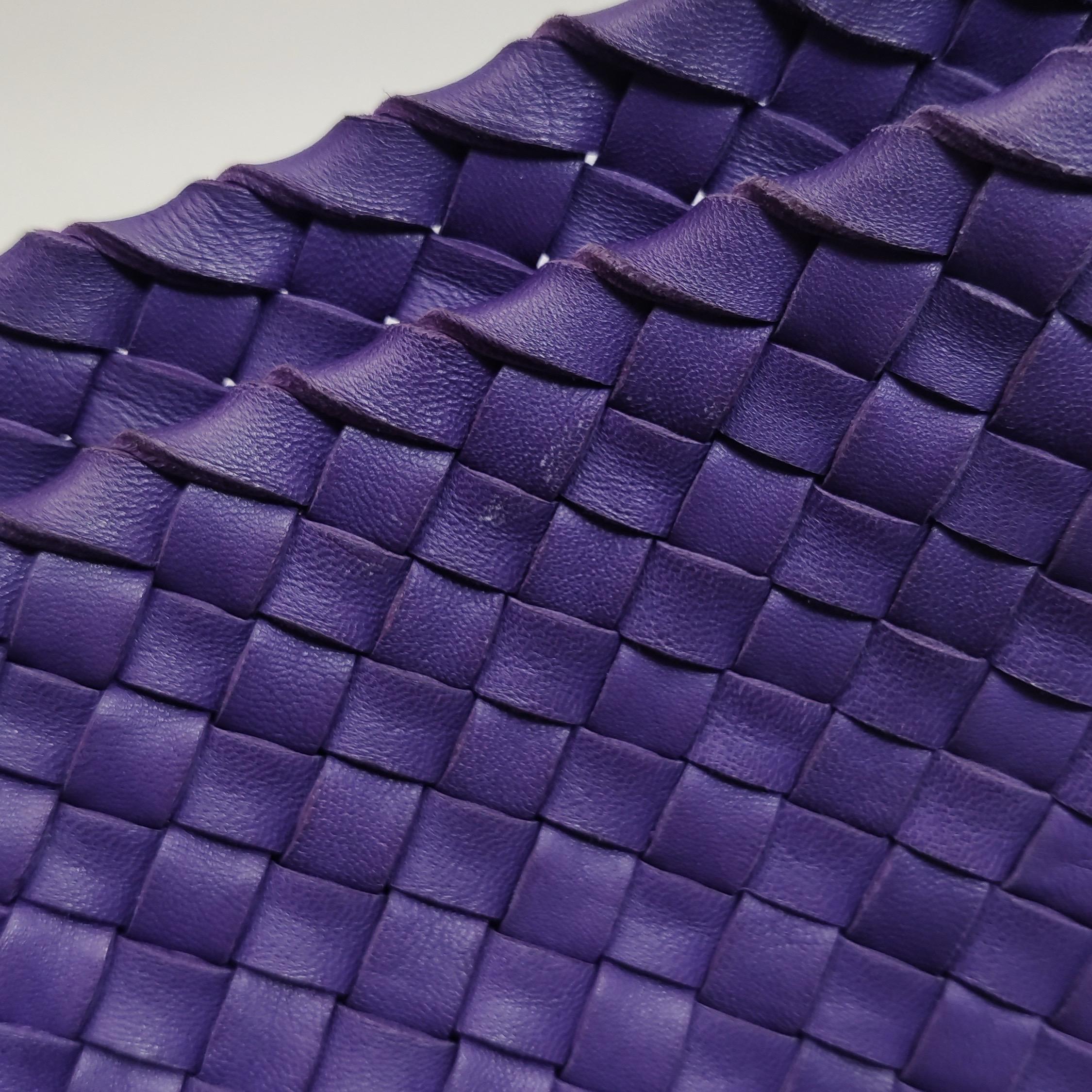 Bottega Veneta Cabat Große Intreccio Leder Tote Bag Lila mit Beutel 40cm im Angebot 10