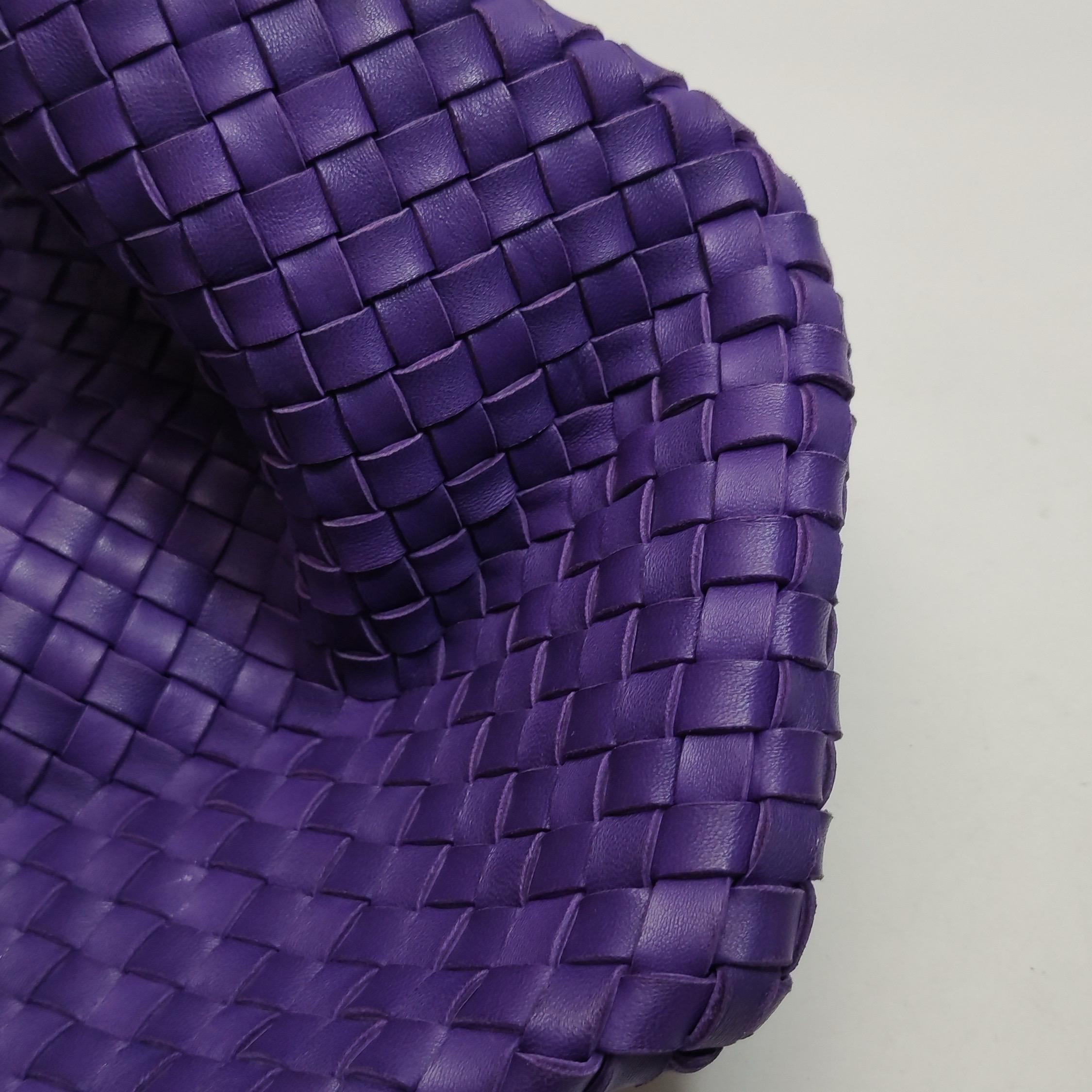 Bottega Veneta Cabat Große Intreccio Leder Tote Bag Lila mit Beutel 40cm im Angebot 14