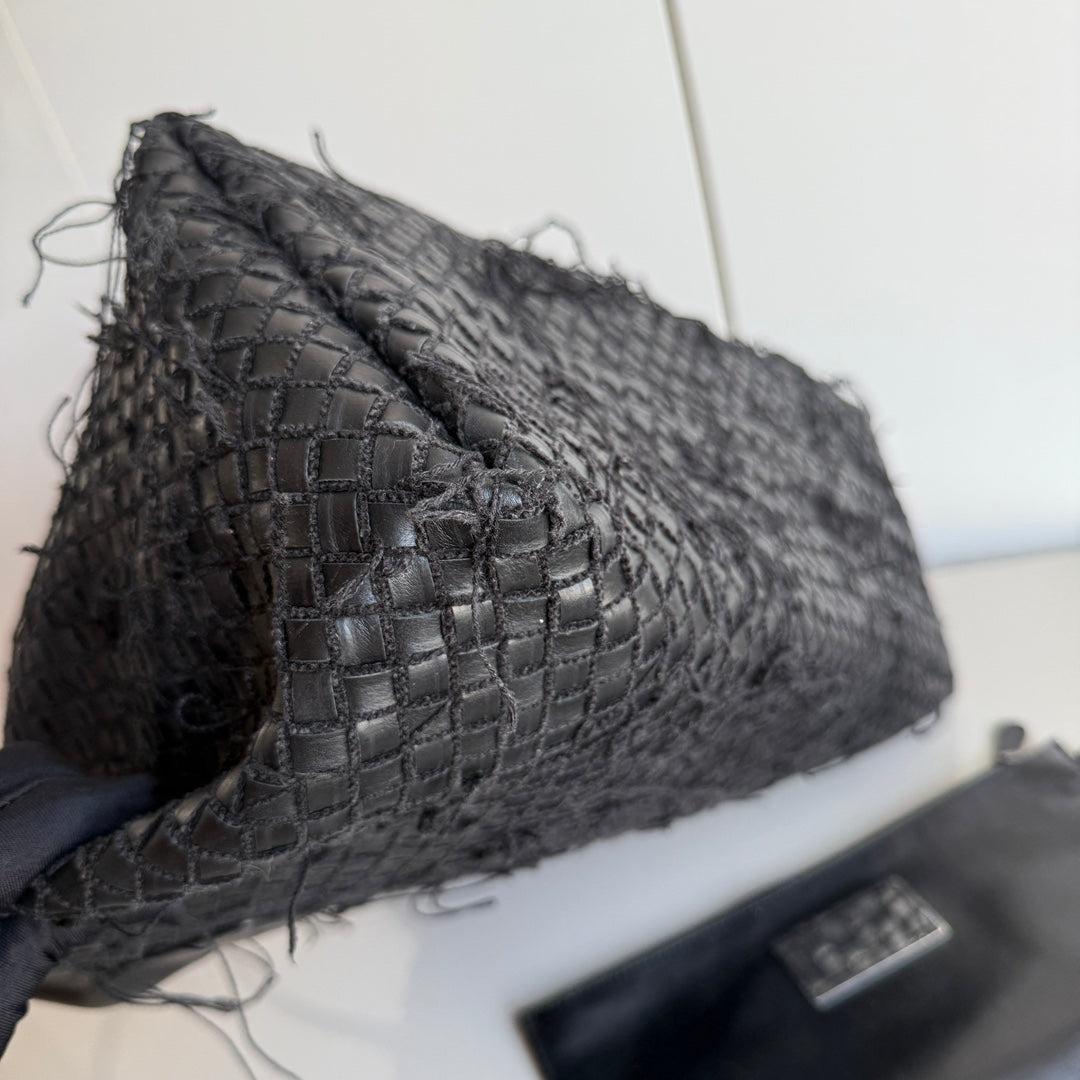 Bottega Veneta Cabat Grande Intreccio in Pelle con Frange Nero 40cm in vendita 5