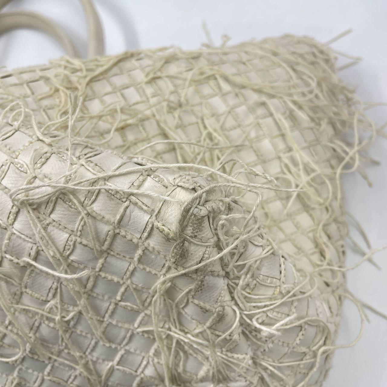 Bottega Veneta Cabat Large Intreccio Leather with Fringes White Ecru 40cm For Sale 14