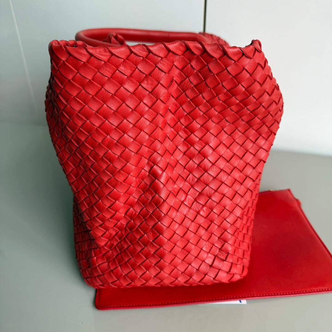 Bottega Veneta Cabat Large Intreccio Red Leather 40cm 1