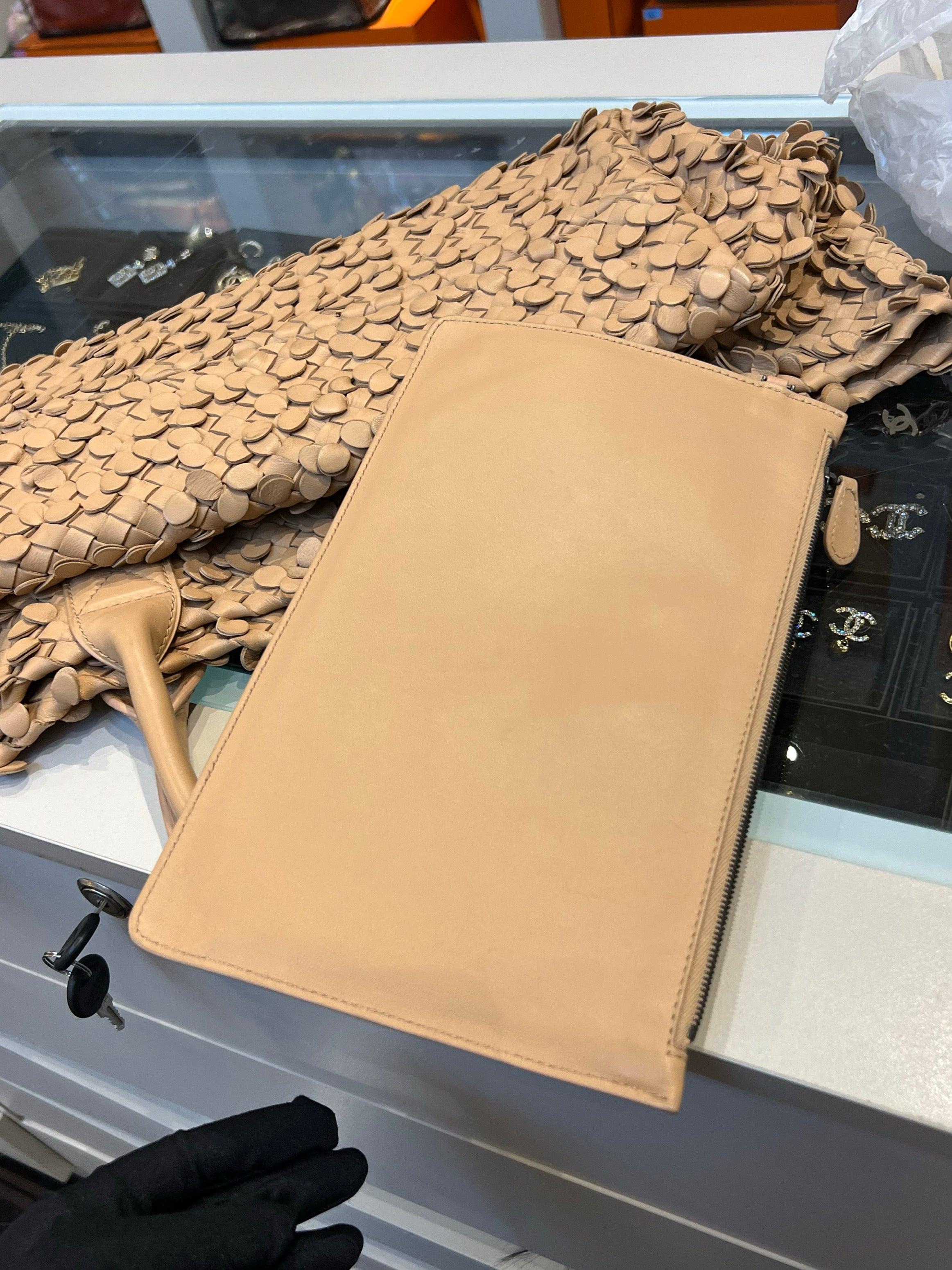 Bottega Veneta Cabat Limited Tan Poussin Paillettes Tote Beige 8