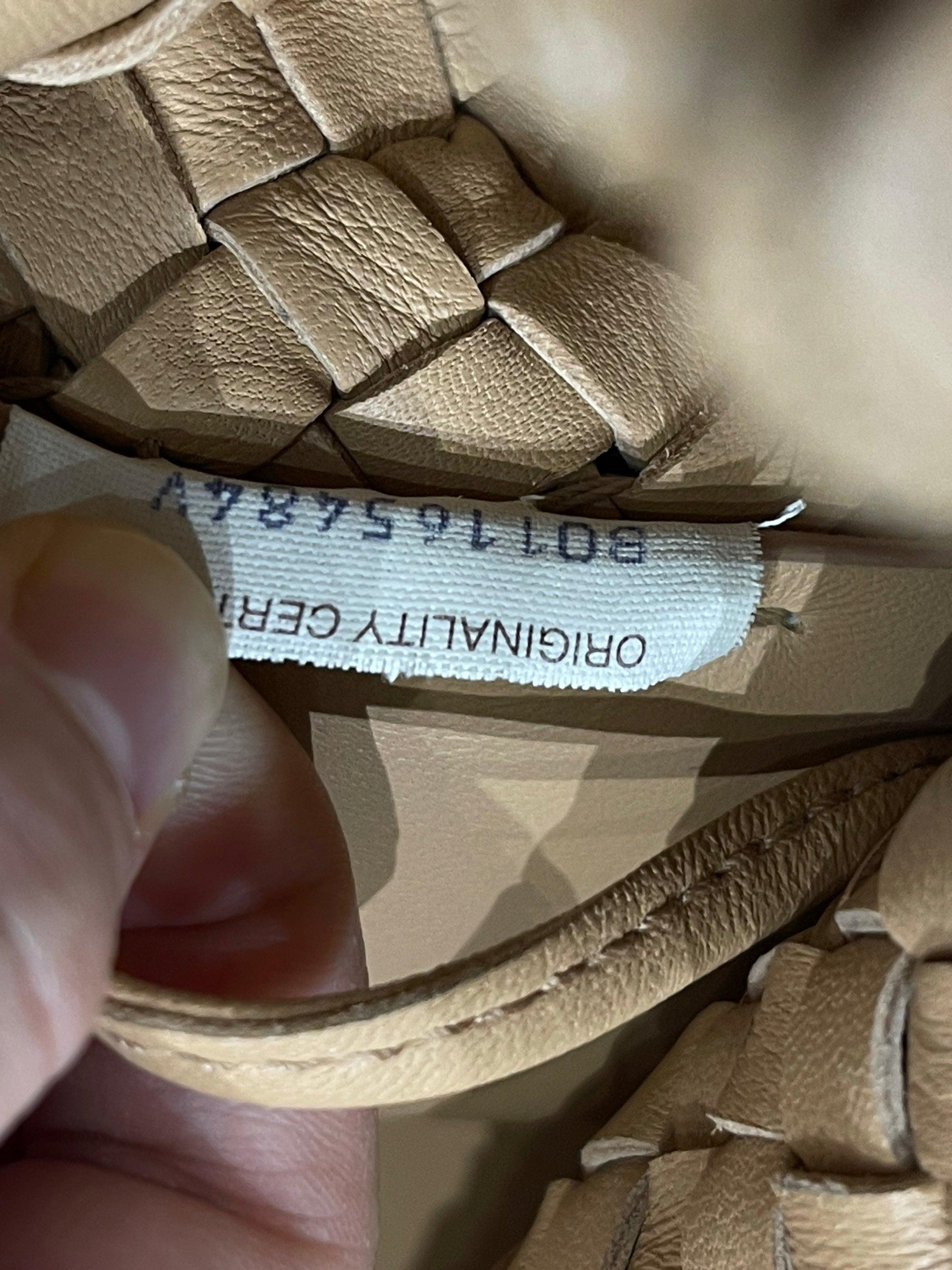 Bottega Veneta Cabat Limited Tan Poussin Paillettes Tote Beige 10