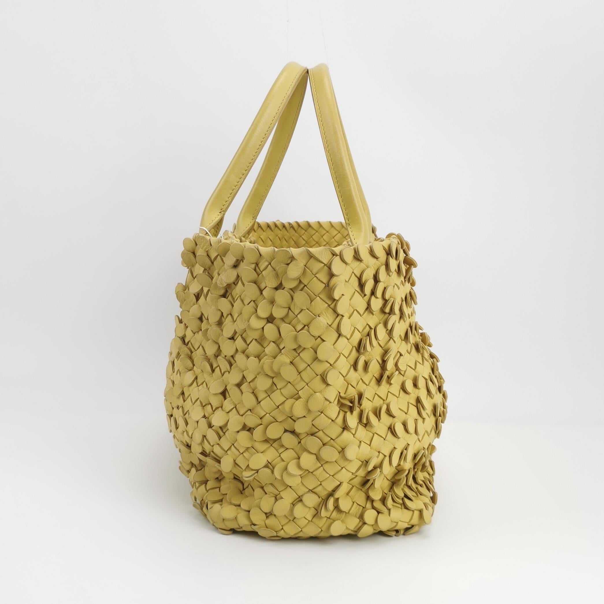 Beige Bottega Veneta Cabat Limited Yellow Poussin Paillettes Tote
