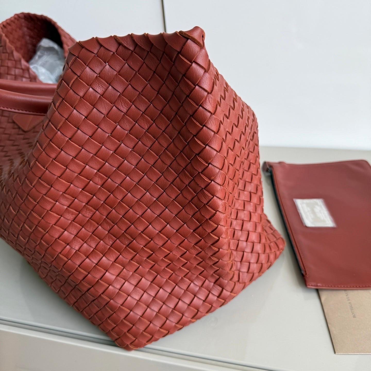 Marron Bottega Veneta Cabat Maxi Intreccio Leather Tote Bag Brick Red 50cm en vente