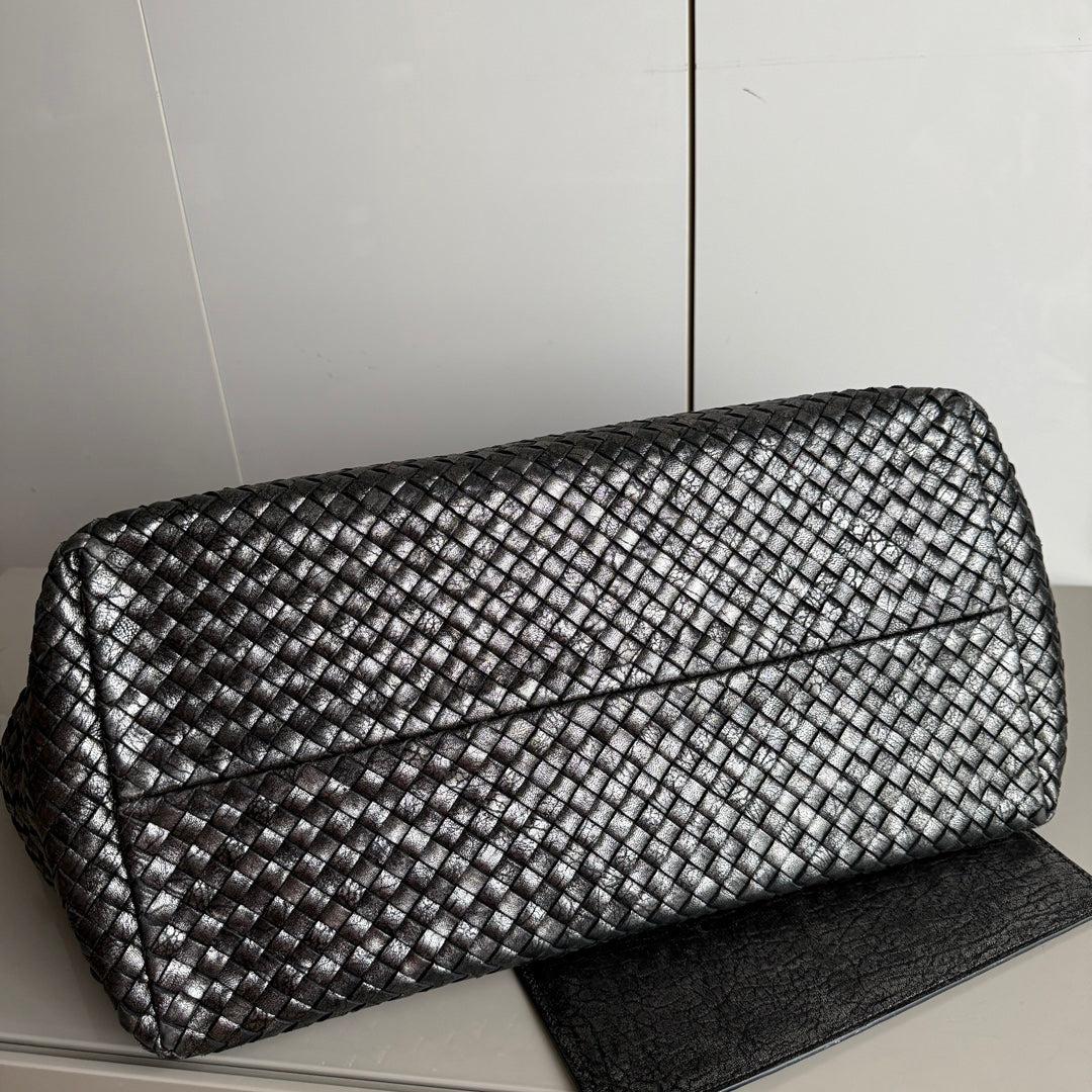 Bottega Veneta Cabat Maxi Intreccio Leather Tote Bag Metallic 50cm 2