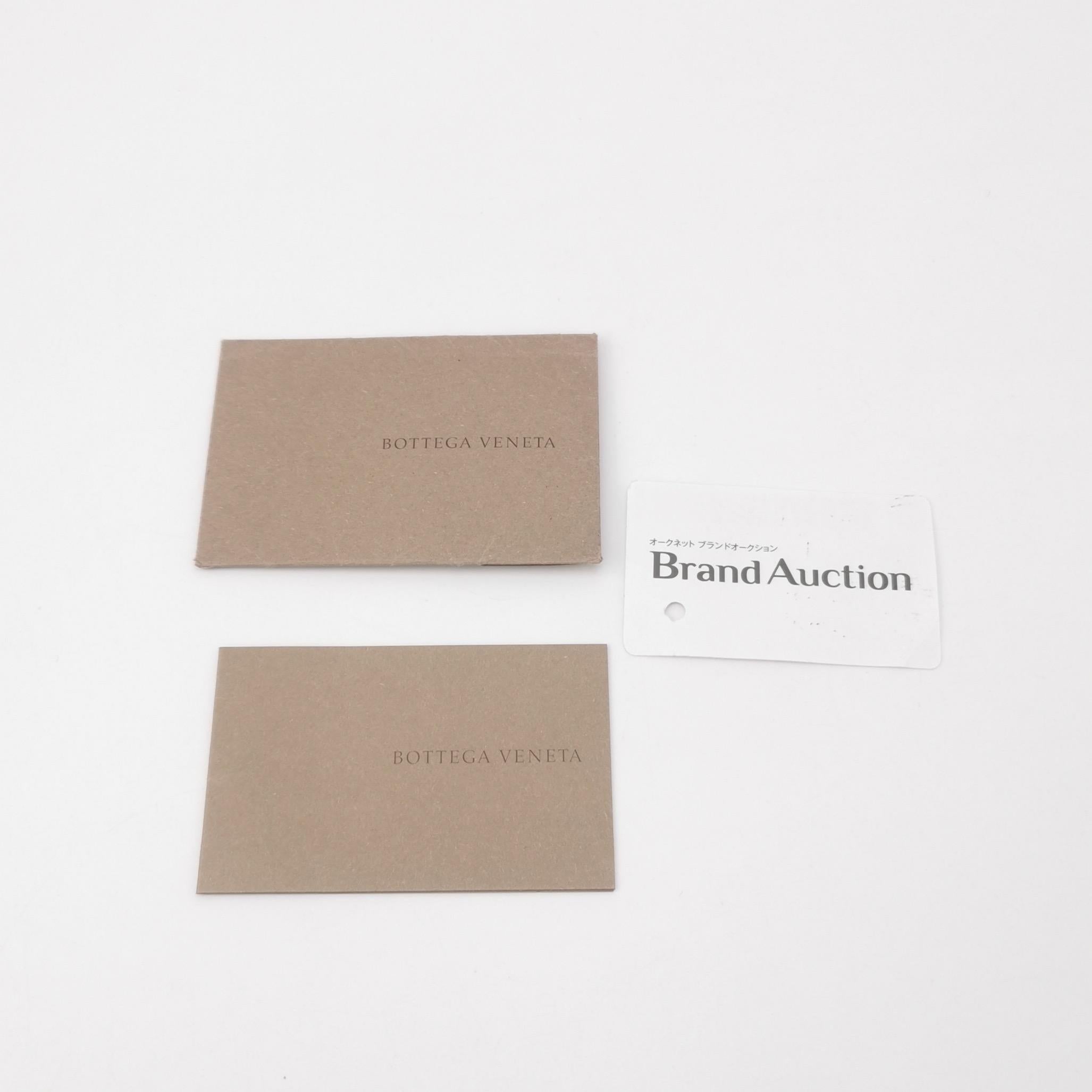 Bottega Veneta Cabat MM Intreccio Leather Tote Bag Navy 40cm en vente 4